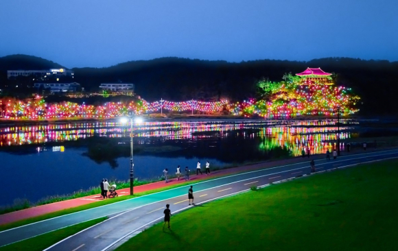 2022년 형산강 연등문화축제 현장.