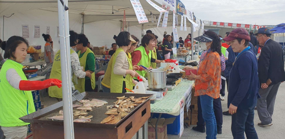 제2회 경주 감포항 가자미 축제 먹거리장터.
