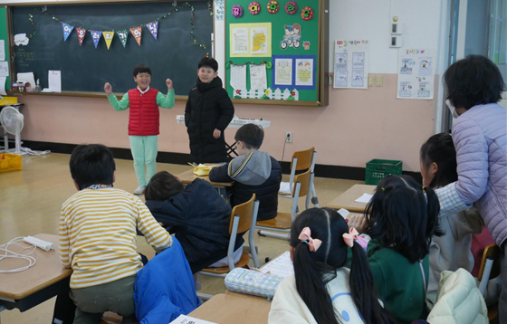 유림초는 20일~21일까지 유림 버들숲 한마음 축제를 운영했다.