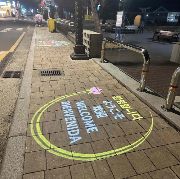 고보조명 설치 모습.