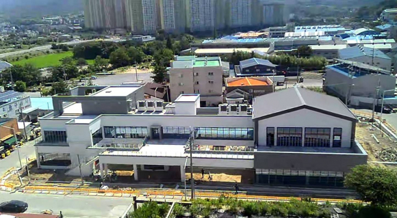 외동산업단지 복합문화센터 전경. 센터는 오는 8월 준공을 앞두고 현재 막바지 공사가 진행 중이다.