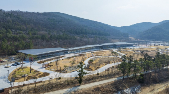 경주 보문관광단지에 조성된 복합문화공간 라원 전경.