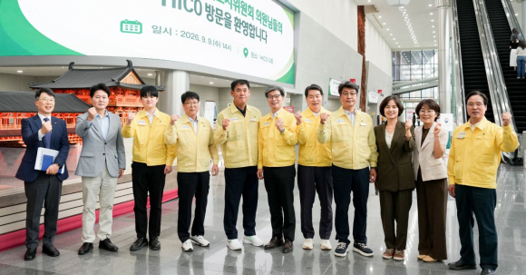 경주시의회 문화도시위원회(위원장 박광호)가 지난 9일 2026년도 행정사무감사를 앞두고 문화관광국 소관 주요 기관과 사업 현장을 방문했다.