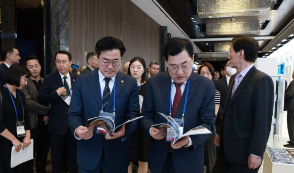 주낙영 경주시장이 2027 한중앙아 지방정부 협력포럼 경주 유치에 나섰다.